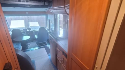 5 berth Niesmann + Bischoff integrated from 2002