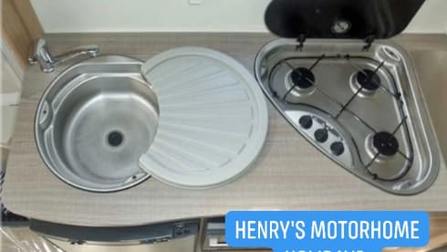 Henry – 6 berth Bailey semi-integrated from 2017
