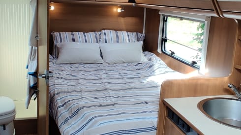 Beautiful, spacious and very nice camper for 2-4 people