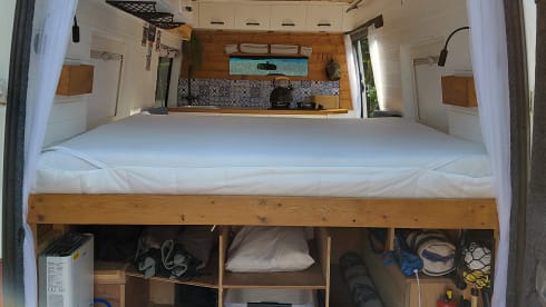 Snoet – 2p Volkswagen bus from 2021