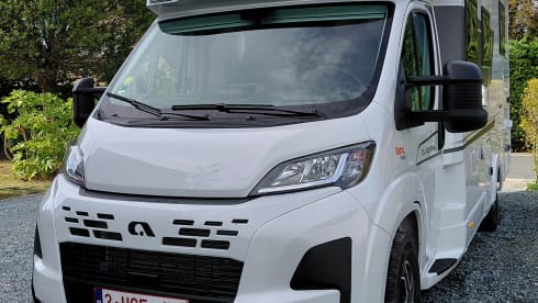 't Rijdend Huizeke – 4p Adria Mobil semi-integrated from 2025