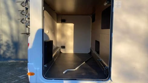 Roxi – Dethleffs Semi-integrated 4p from 2021 (Very nice and complete)