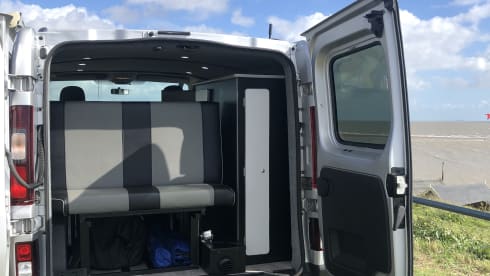 Sid – 2 Berth Renault Off-Grid Campervan