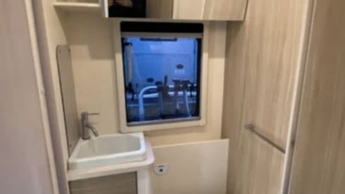 Rimor  – Very neat and beautiful 4-7 camper