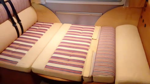 Colorado – Kompakter Camper, kurze Aussenmaße, aber trotzdem mit allem ausgestattet. 