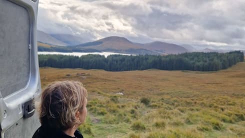 SKYE – OFF-GRID 2 berth Shower Kitchen Heating - bedding included - Campervan
