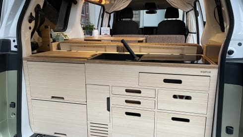 VW ID.Buzz (blue/white) eVentje