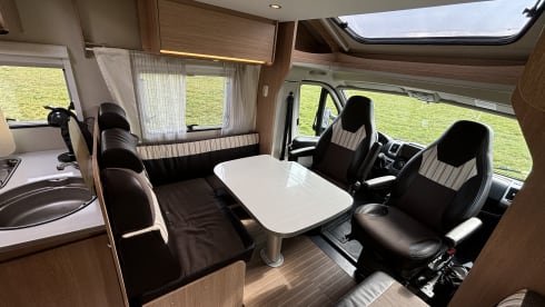 4p Sunlight semi-integrated uit 2016