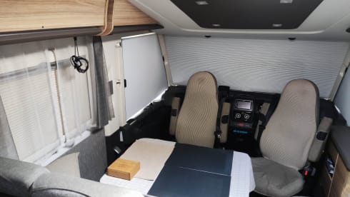 Elegant and comfortable Adria Sonic 700 sl plus motorhome