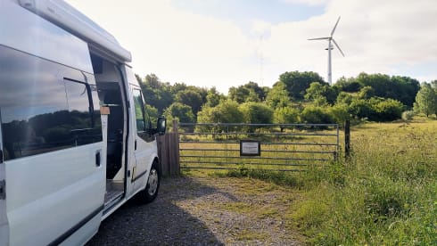 Arthur – takes you smoothly to any adventure - Ford Transit