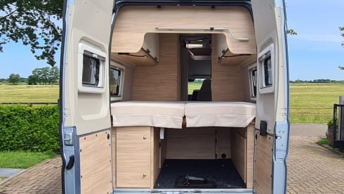 Knaus Boxstar – Beautiful 3/4 person bus camper