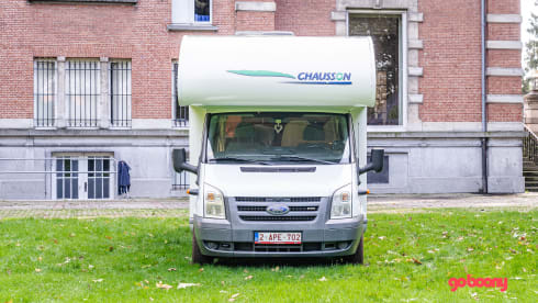  Chausson Flash 03 – Comfortable family camper with bunk beds