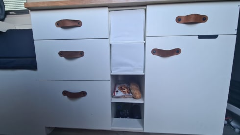 Olaf – Neat conversion Volkswagen Crafter L2H2