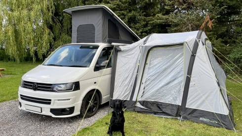 Earle – EARLE - VW T5 Campervan (4 berth)
