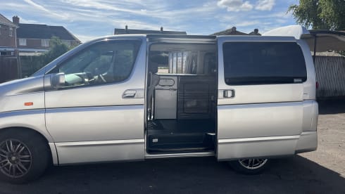 Blitz – 2 berth Nissan bus from 2002