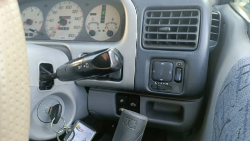 bongo man – 3 berth Mazda campervan from 2001