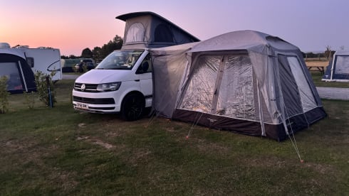 FloRider  – 4 berth Volkswagen campervan from 2018