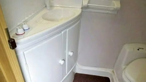 Kevin – 5 berth Fiat Ducato Swift Gazelle F59 2001