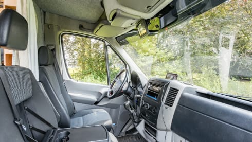Bus de la Ville – 2p Mercedes campervan 