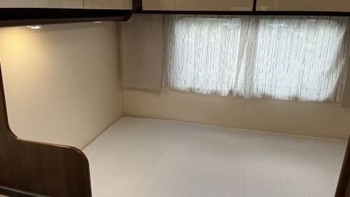 4 person camper (Alcove) l Fiat XGO Dynamic 20 from 2019