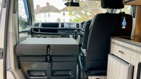 Poppy – Explore in Style - VW Camper for Unforgettable Holidays!