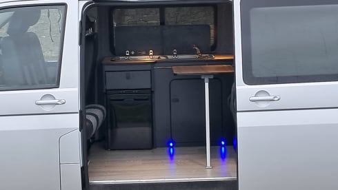 Campie – Volkswagen 'Poptop'  T5 Transporter Camper-van 