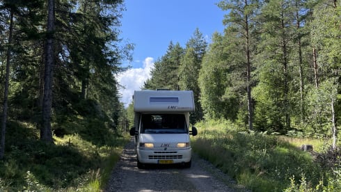 Reispaleis – 6p LMC alcove from 2003