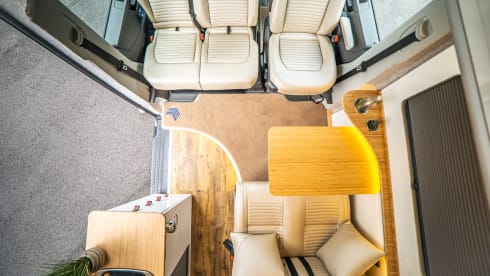 THE JUGGERNAUT – 5 berth Volkswagen bus from 2016