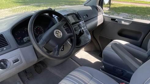 4p Volkswagen campervan from 2004