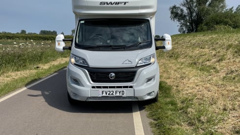 Saffy the Swift – 6 berth Swift alcove from 2022