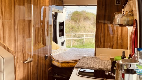 Coopers Camper – Autobus Peugeot a 4 posti letto dal 2022