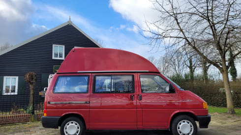 Pepper – 4p off-grid Volkswagen t4 Westfalia California 1991 extra spacious