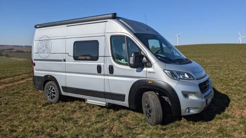 Fred von Knaus – Get in, turn the key, holiday feeling!