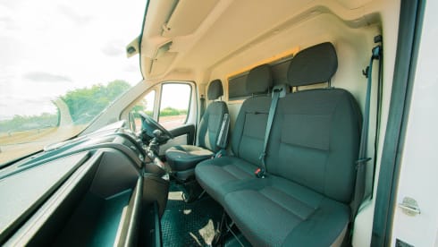 Bug – Luxury 4 berth campervan fully kitted out! Itinerary planning included!