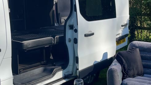 Lexi – 4 berth Vauxhall vivaro 