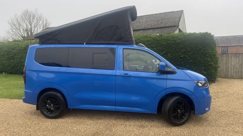 Volkswagen campervan met 4 slaapplaatsen vanaf 2025