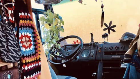 Bhumi – My romantic Mercedes campertruck is looking for adventure 