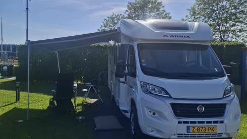 Freedom II – Adria Matrix 670 sl plus met lengte bedden.