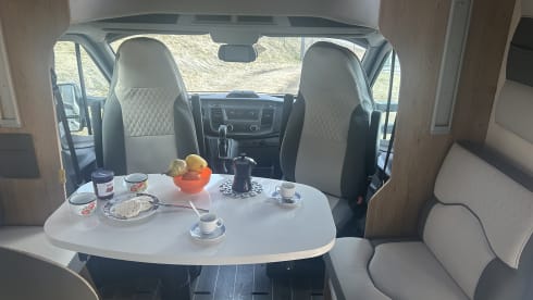 Camper Ford TL 265 roller team  – Freiheit auf vier Rädern Ihre Reise beginnt dort, wo Sie möchten 