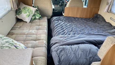 Maisie – Lovely motorhome with everything you need.