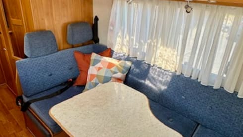 Bessie – 2p Hymer integrated uit 1995