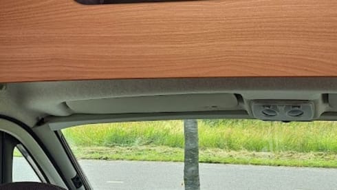 2p Weinsberg bus uit 2020