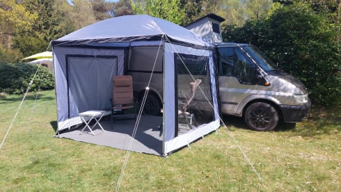 Harrison – 2p Ford campervan from 2003