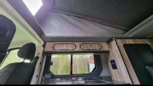Vauxhall vivaro  – 4 berth Vauxhall vivaro campervan from 2018