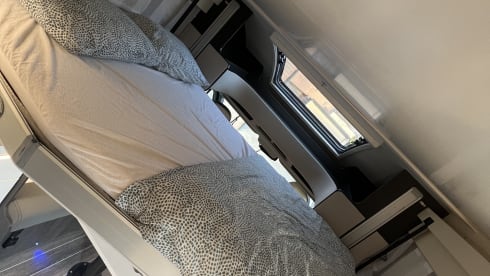 Loft On Wheels 5.0 – Recent automatic camper for 4 people
