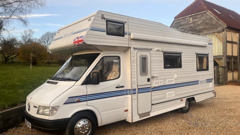 Big Bertha – 4 berth Mercedes-Benz semi-integrated from 1998