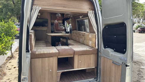 Trend – Cozy 2-6 person fully equipped camper bus 