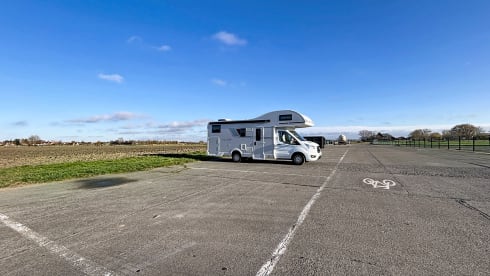 Gloednieuwe Alcove voor 4 personen voorzien van alle comfort! 