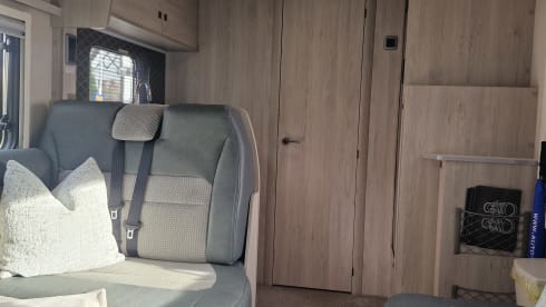 Freddie – 4 berth Ford F60, 2021 plate