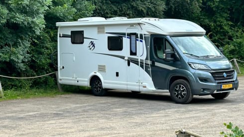 2p Knaus semi-integrated uit 2016